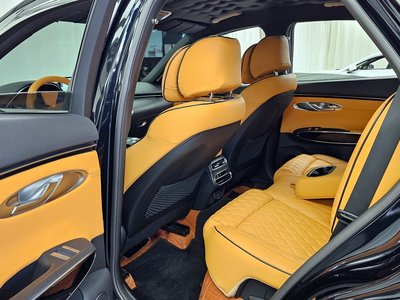 2021 Genesis GV70 — миниатюра 16