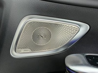 2023 Mercedes-BENZ C-CLASS photo 8