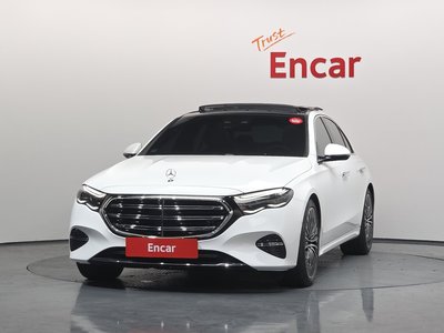 MERCEDES-BENZ E-CLASS - 2