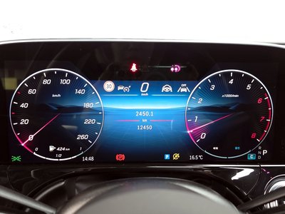 MERCEDES-BENZ E-CLASS - 8