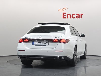 MERCEDES-BENZ E-CLASS - 4