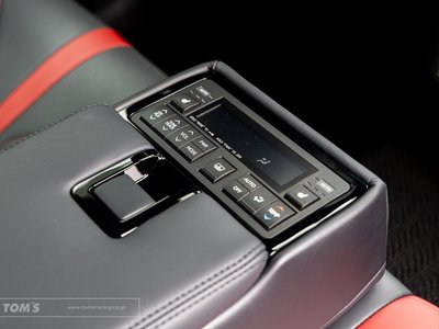 صورة مصغرة 47 لـ 2018 Lexus GS F