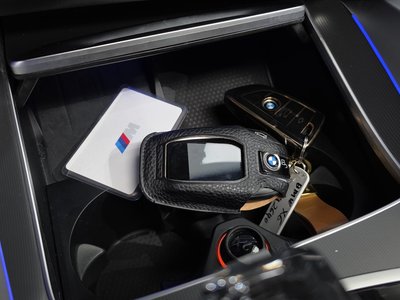 2022 BMW X6 — миниатюра 21