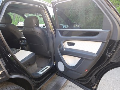 صورة مصغرة 34 لـ 2019 Bentley BENTAYGA