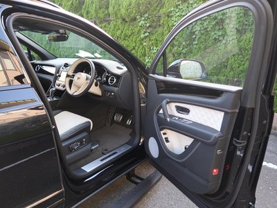 صورة مصغرة 23 لـ 2019 Bentley BENTAYGA