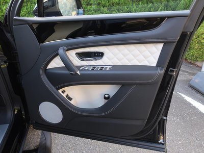 صورة مصغرة 24 لـ 2019 Bentley BENTAYGA