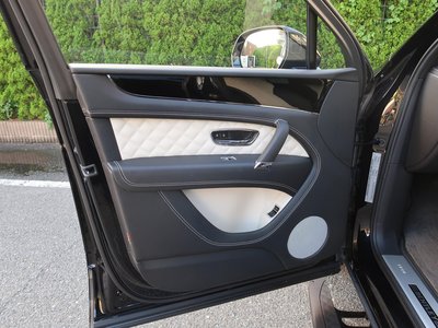 صورة مصغرة 29 لـ 2019 Bentley BENTAYGA