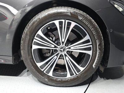 MERCEDES-BENZ E-CLASS - 8