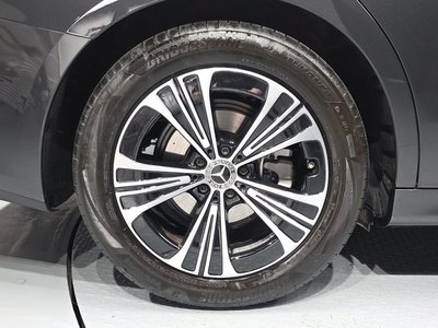 MERCEDES-BENZ E-CLASS - 6