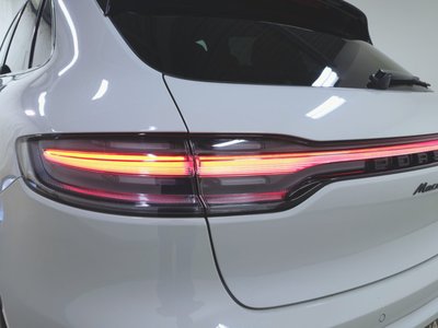 PORSCHE MACAN - 6