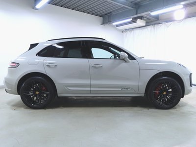 PORSCHE MACAN - 9