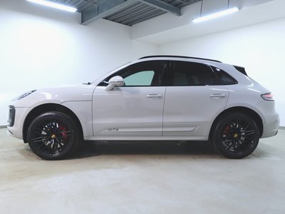 PORSCHE MACAN - 5