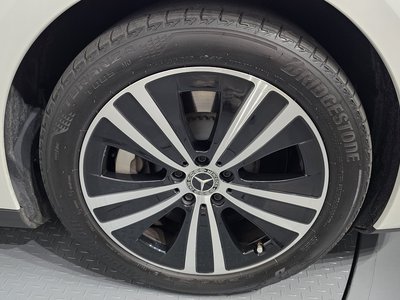 MERCEDES-BENZ EQE - 6