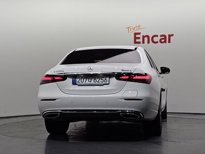 صورة 3 لـ 2023 Mercedes-BENZ E-CLASS