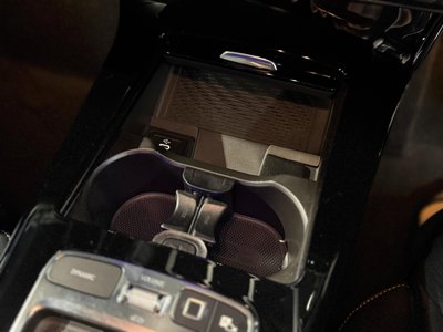 MERCEDES-BENZ CLA - 9