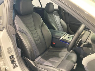 BMW 8 SERIES GRAN COUPE - 8