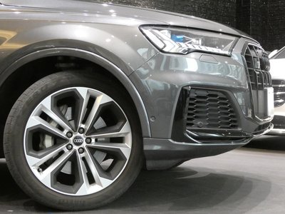 AUDI Q7 - 5