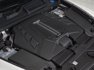 BENTLEY BENTAYGA - 8