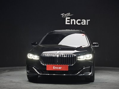 BMW 7 SERIES - 2