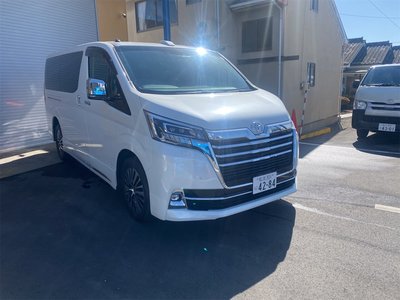 TOYOTA GRAND ACE - 4