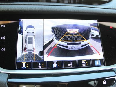 2025 Cadillac XT5 — фото 14