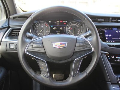 2025 Cadillac XT5 — фото 15