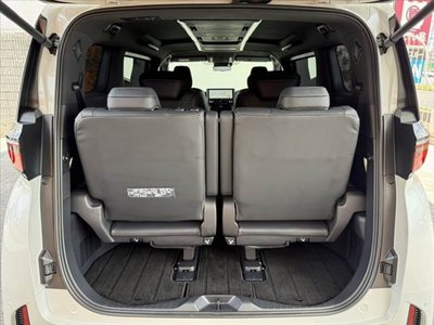 صورة مصغرة 21 لـ 2025 Toyota VELLFIRE