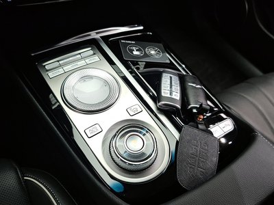 GENESIS G80 (RG3) - 9