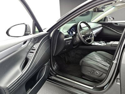 GENESIS G80 (RG3) - 10