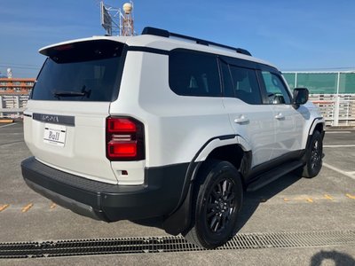 TOYOTA LAND CRUISER 250 - 8