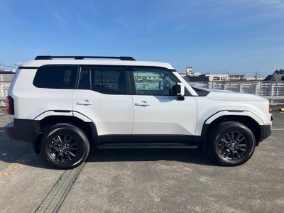 TOYOTA LAND CRUISER 250 - 4