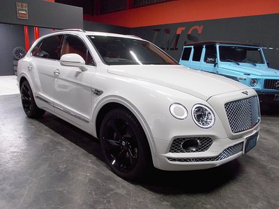 BENTLEY BENTAYGA - 5