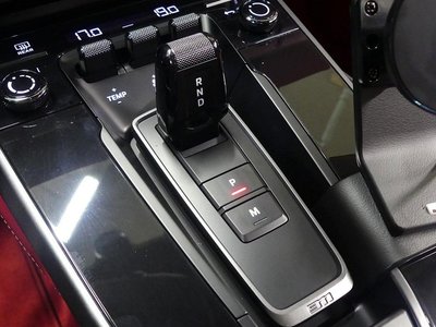 PORSCHE 911 - 9
