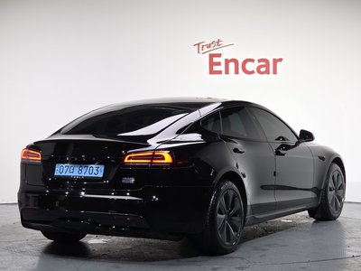 TESLA MODEL S - 2