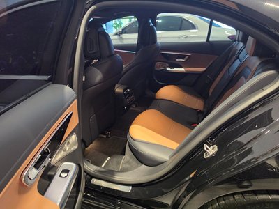 MERCEDES-BENZ E-CLASS - 10