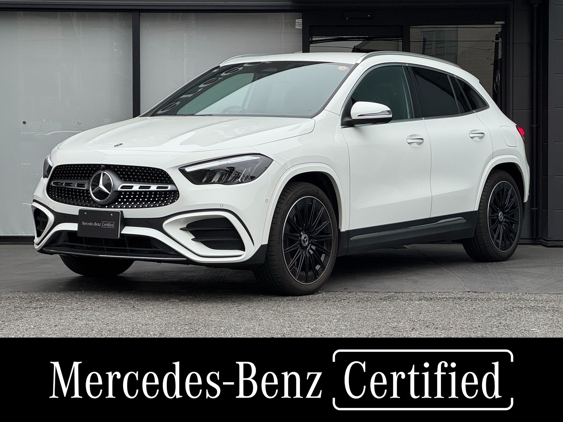 MERCEDES-BENZ GLA - View 1