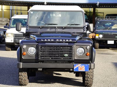 LAND ROVER DEFENDER - 9