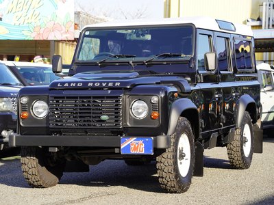 LAND ROVER DEFENDER - 1