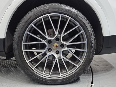 PORSCHE CAYENNE - 8