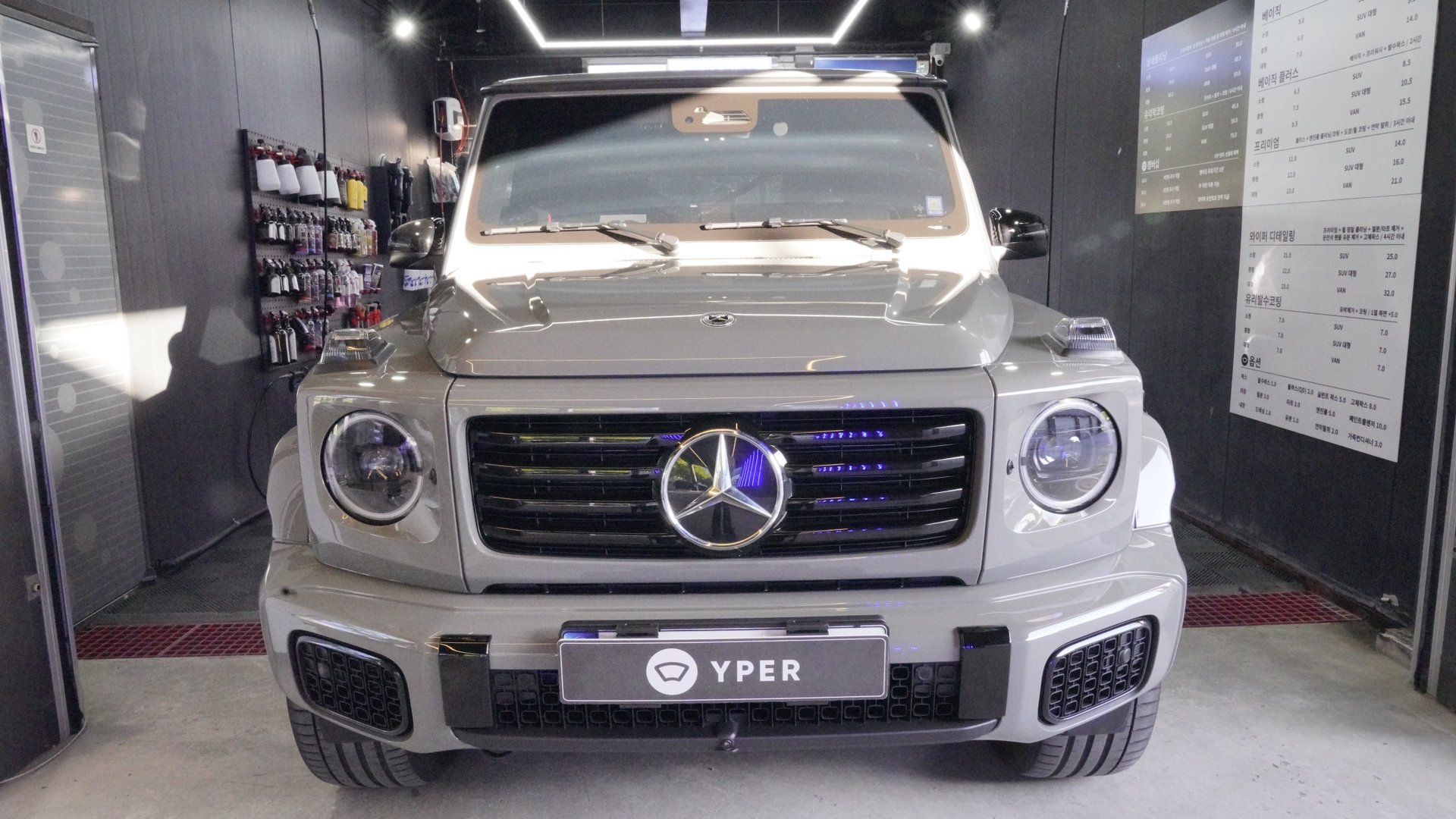 MERCEDES-BENZ G-CLASS - View 1