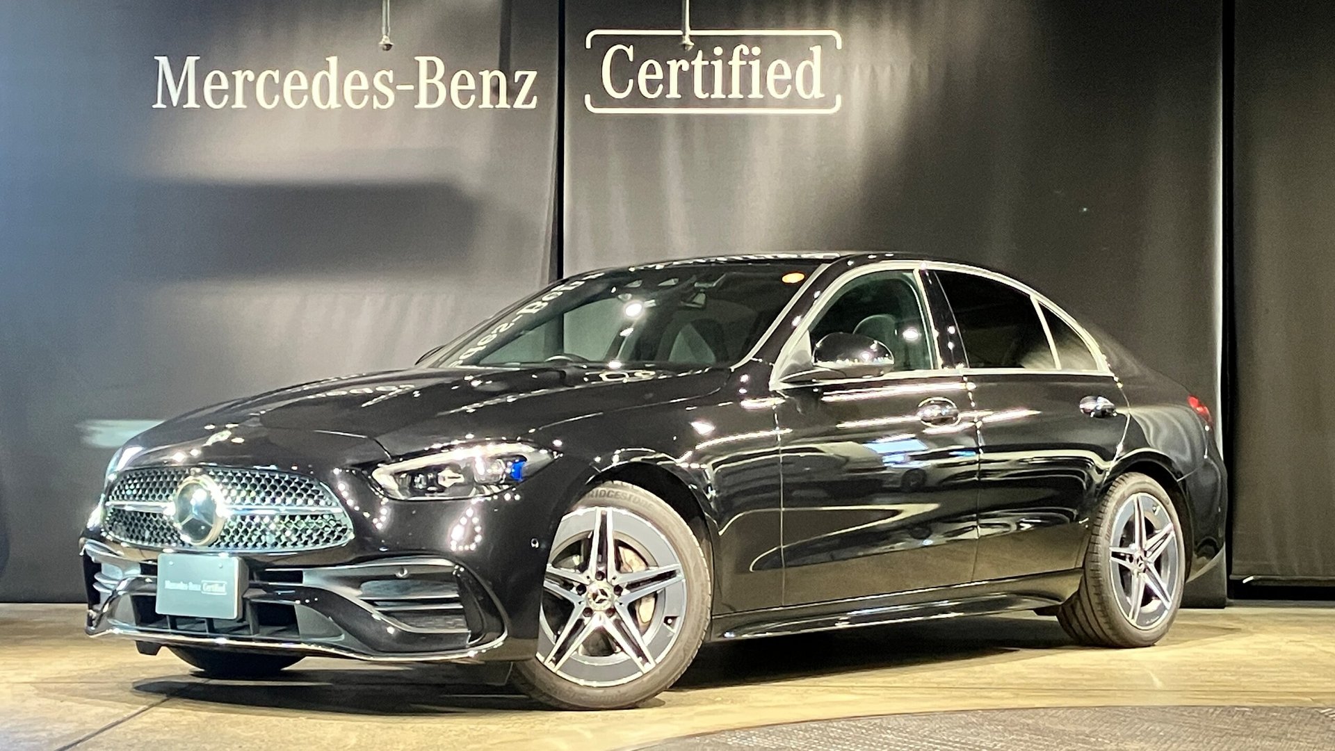 MERCEDES-BENZ C-CLASS - View 1