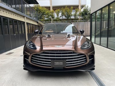 ASTON MARTIN DBX - 2