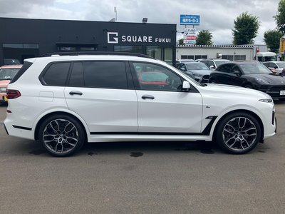 BMW X7 - 7