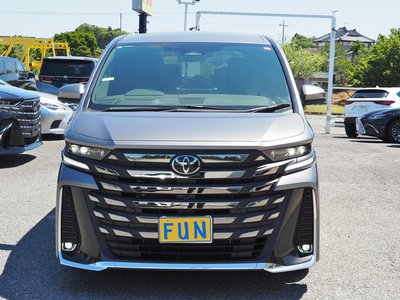 TOYOTA VELLFIRE - 2