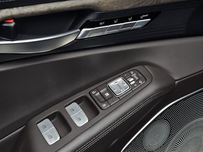 2020 Genesis G90 — миниатюра 28