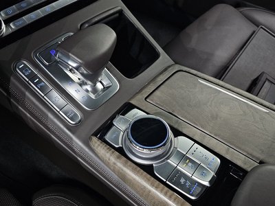 2020 Genesis G90 — миниатюра 12