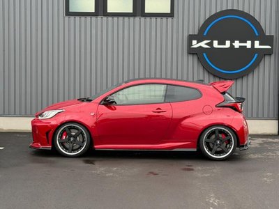 TOYOTA YARIS - 2