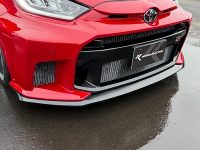 TOYOTA YARIS - 10