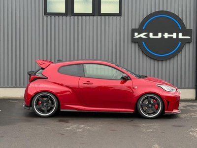 TOYOTA YARIS - 6