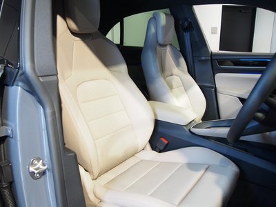 2025 Porsche MACAN 缩略图 27